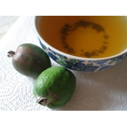 Рецепт: Зеленый чай с фейхоа и мандарином