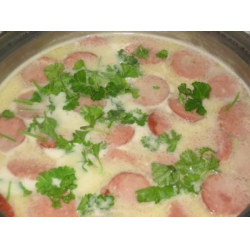 Сырный суп с грибами и колбасой
