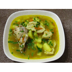 Рецепт: Суп с галушками и куриными крылышками