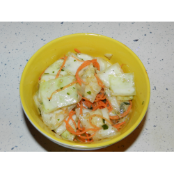 Рецепт: Салат из капусты и морковки по-корейски
