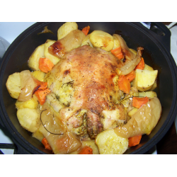 Рецепт: Цыпленок с овощами и специями в жаровне в духовке