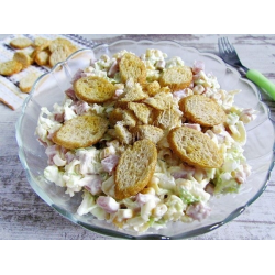 Хрустящий салат из пекинской капусты с сыром и сухариками - пошаговый рецепт с фото на Готовим дома
