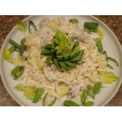 Рецепт: Салат с сельдью и маринованным огурцом
