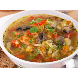Рецепт: Мясной суп из квашеной капусты и маринованных баклажанов