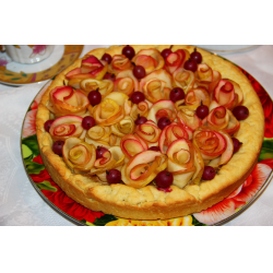 Рецепт: Песочный пирог к 8 марта "Яблочные розы"