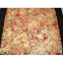 Рецепт: Пицца с лечо и колбасой