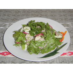 Рецепт: Салат из редиса и листьев салата