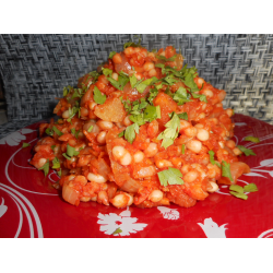 Рецепт: Белая фасоль с томатной пастой и овощами