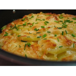 Картофель в духовке с сыром и сметаной - рецепт с фото