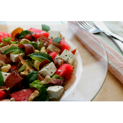 Рецепт: Салат с арбузом и хамоном