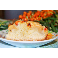 Рецепт: Осенний пирог с облепихой и яблоками - по-домашнему