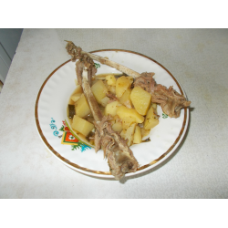 Рецепт: Бараньи ребрышки тушеные с картошкой