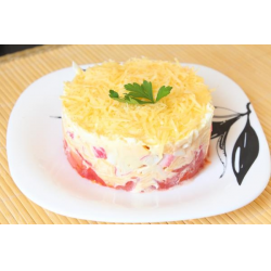 Крабовый салат с «кириешками» - оригинальный рецепт с пошаговыми фото