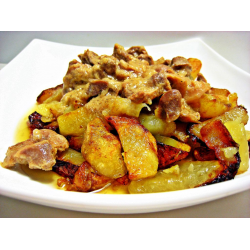 Рецепт: Жареный картофель со свининой и грибами