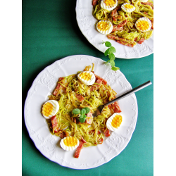 Рецепт: Салат из кабачков с яйцами