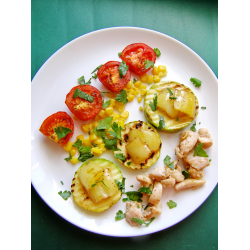Рецепт: Салат с курицей, кабачками и кукурузой