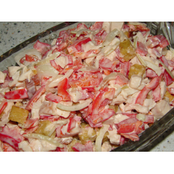 Рецепт: Салат с копченой грудкой и болгарским перцем