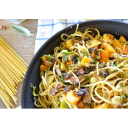 Рецепт: Спагетти под соусом из шалфея