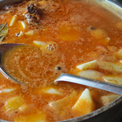 Рецепт: Картофель в томатном соусе