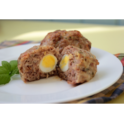 Куриные котлеты с перепелиным яйцом - рецепт с фото