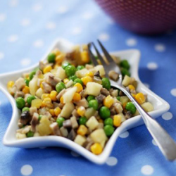Рецепт: Салат из кукурузы и горошка