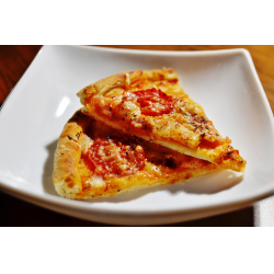 Рецепт: Пицца с ветчиной и сыром