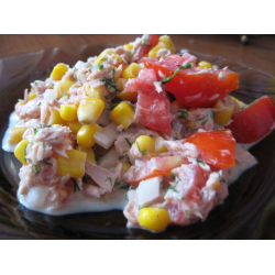 Рецепт: Салат с тунцом и помидорами