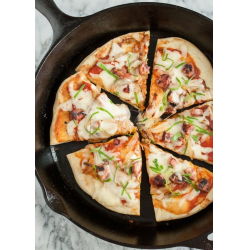 Рецепт: Настоящая пицца на сковороде