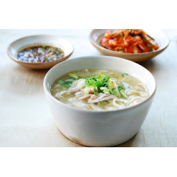 Рецепт: Корейский куринный суп с лапшой