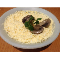 Рецепт: Салат сырный с грибами