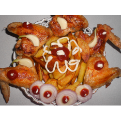 Рецепт: Куриные крылышки с картофелем