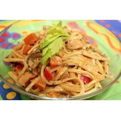 Рецепт: Спагетти с филе индейки и овощами