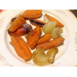 Рецепт: Морковь и лук запеченные в рукаве