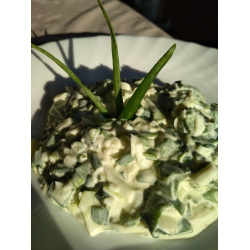 Рецепт: Салат "Зеленый лук с яйцом"