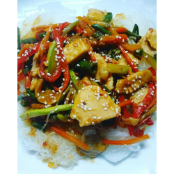 Рецепт: Курица Wok с рисовой лапшой