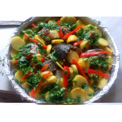 Рецепт: Пеленгас, запеченный с овощами в духовке