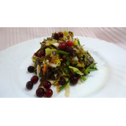 Рецепт: Витаминный салат из морской капусты с овощами