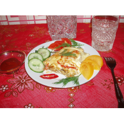 Рецепт: Куриное филе с томатами и грибами, запеченное под майонезным соусом