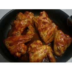 Рецепт: Куриные крылышки в медово-соевом маринаде