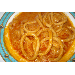 Рецепт: Кольца кальмара в томатном соусе
