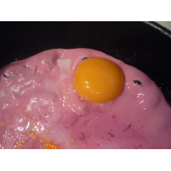 Рецепт: Розовая яичница