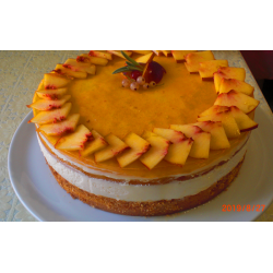 Рецепт: Персиковый муссовый торт