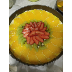 Рецепт: Творожный пирог с фруктами и желе без выпечки
