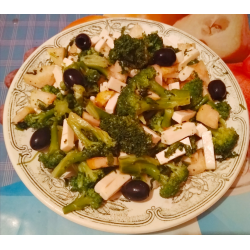Рецепт: Салат из брокколи с грушей