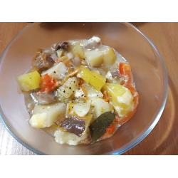 Тушеные овощи в горшочке