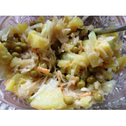 Рецепт: Салат картофельный с капустой по-деревенски