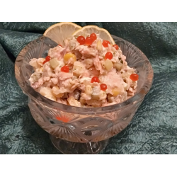 Рецепт: Салат из запеченной горбуши