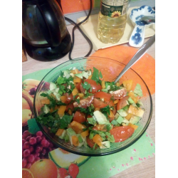 Рецепт: Салат из болгарского перца, помидоров, авокадо и зелени