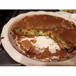 Рецепт: Заливной пирог с яйцами, зеленым луком и мясом