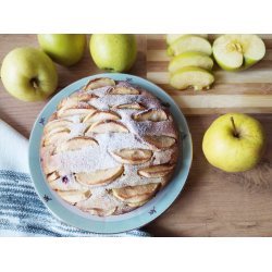 Рецепт: Бретонский пирог с яблоками и вишней